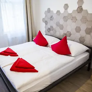 Hotel apartamentowy Gregory House Praga